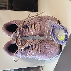 Asics Women Gel Excite Running Sz 8